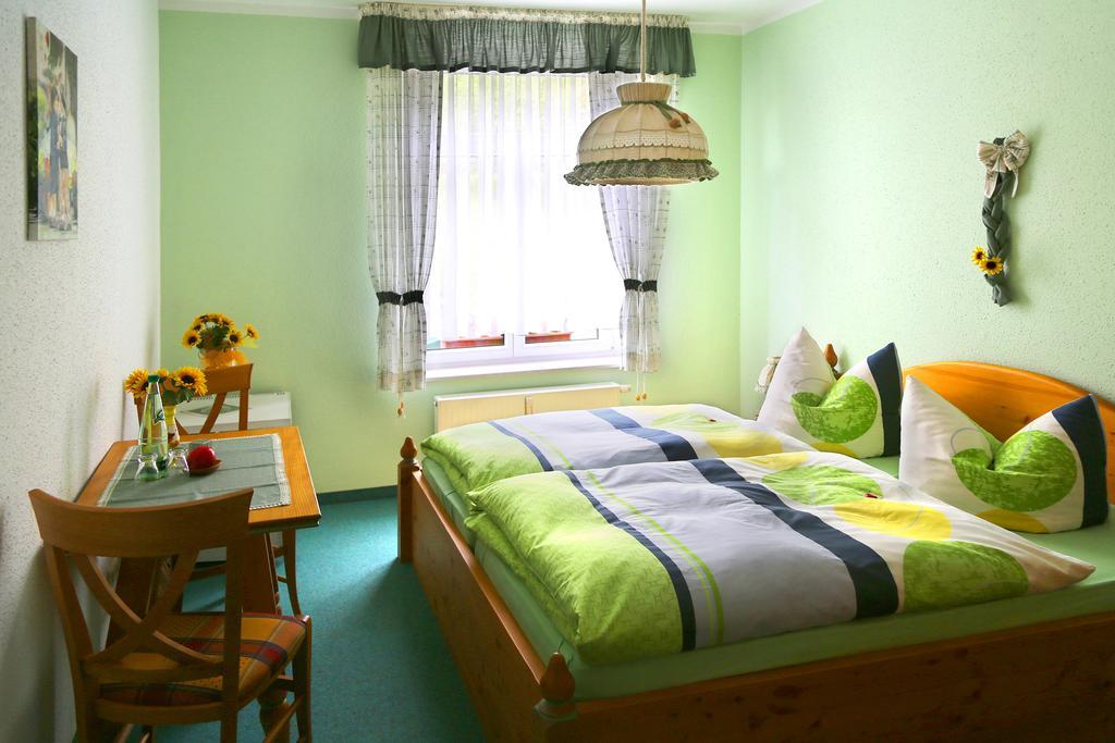 Gaststaette & Pension Waldquell Antonshohe Екстер'єр фото